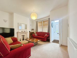 Lounge- click for photo gallery